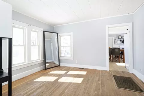21 Orient St, Worcester, MA 01604 photo 27