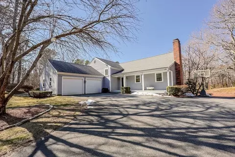 285 Quaker Meeting House Rd, Sandwich, MA 02537