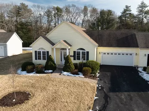 28 Sterling Blvd #28, Plymouth, MA 02360