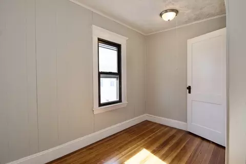 30 Duryea St, Springfield, MA 01104 photo 35
