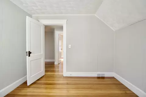 30 Duryea St, Springfield, MA 01104 photo 28