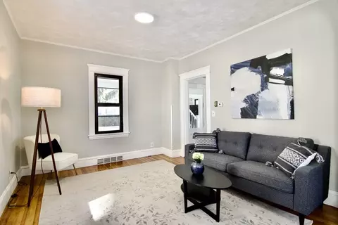 30 Duryea St, Springfield, MA 01104 photo 12