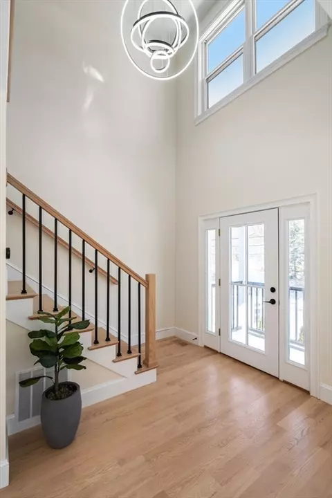 951 Walnut St, Newton, MA 02461