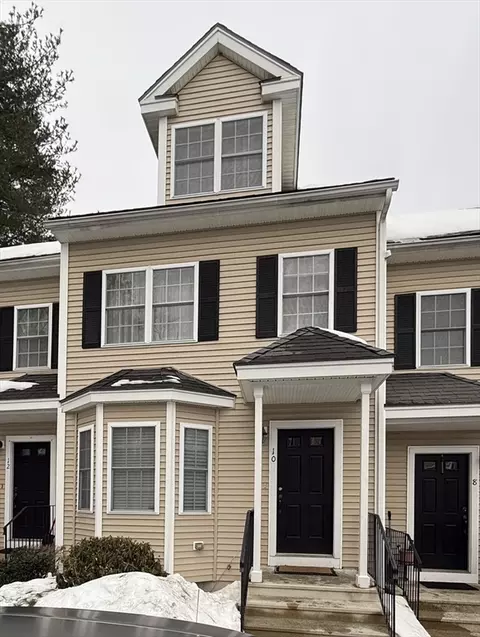 10 Birchbrush Ln #10, Worcester, MA 01606