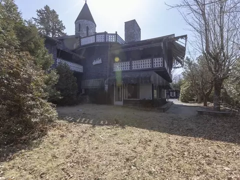233 Annette Ave, Woonsocket, RI 02895 photo 3