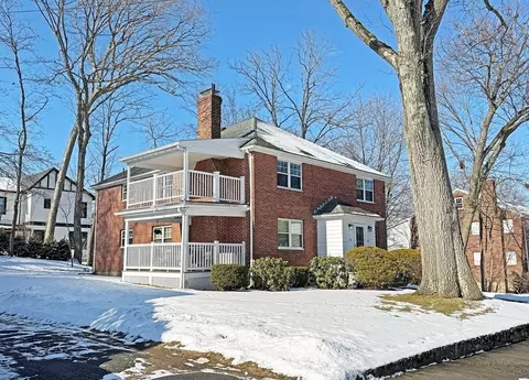 99 Withington Rd, Newton, MA 02460