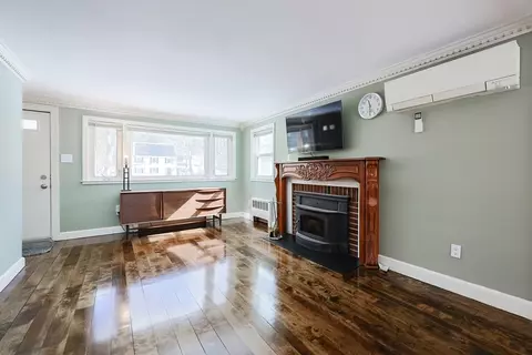34 Farm St, Canton, MA 02021 photo 4