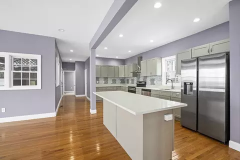 7 Montague St, Worcester, MA 01603
