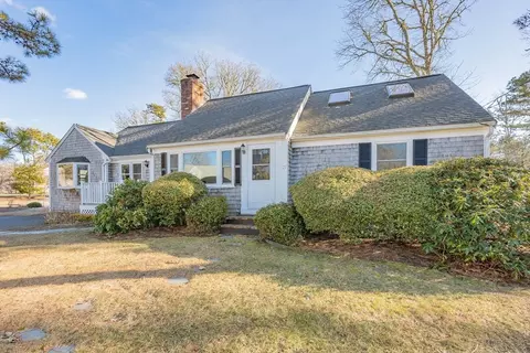 21 Cornerwood Dr, Harwich, MA 02645