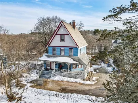 25 Riverside Sq, Boston, MA 02136