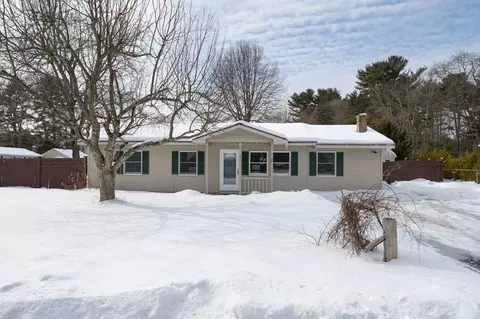 48 Cahillane Ter, Northampton, MA 01062