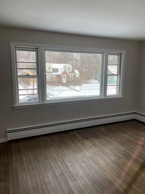 17 Falcon, Worcester, MA 01603