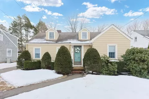 28 Ponkapoag Way, Canton, MA 02021