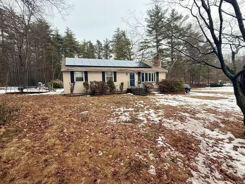 40 Quaboag St, Brookfield, MA 01506