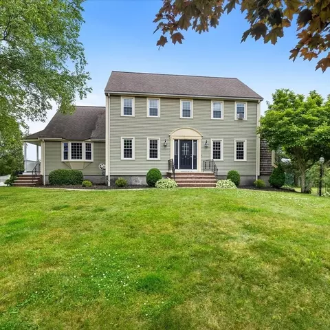 10 Icehouse Ln, Rockland, MA 02370
