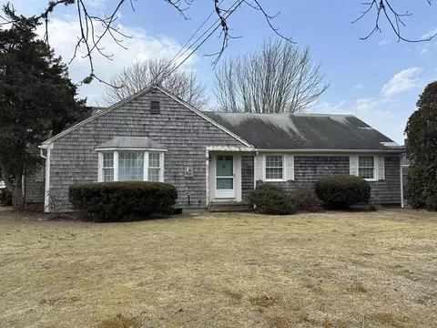 53 Pine Rd, Dennis, MA 02670