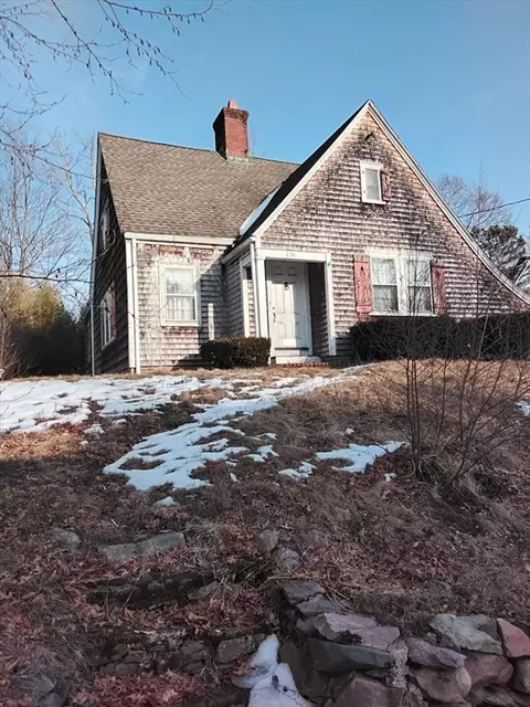 294 Ash St, Brockton, MA 02301
