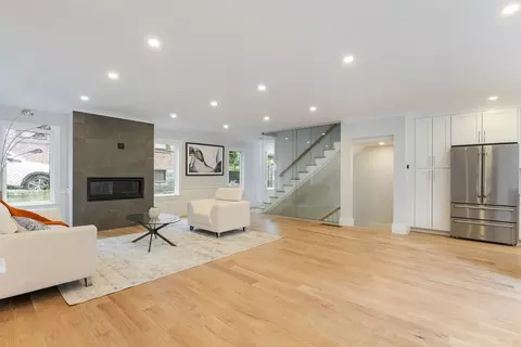 12 Belmont St #12, Newton, MA 02458