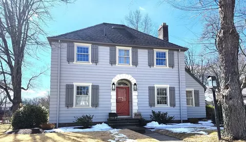 60 Lincoln Ave, Attleboro, MA 02703