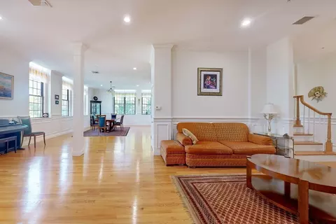 75 Park St #11, Medford, MA 02155