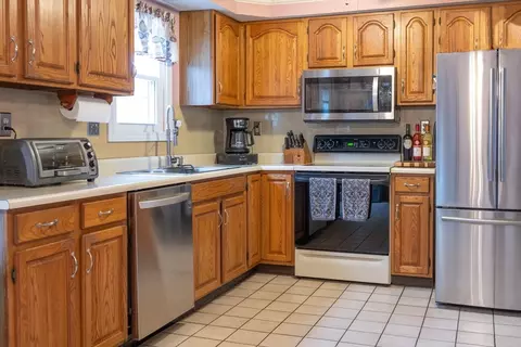 Kitchen - 200 Lambert Ter #15, Chicopee, MA 01020 photo 1 of 3