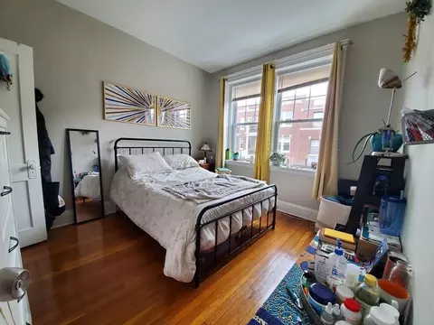 318 Summit Ave #8, Boston, MA 02135