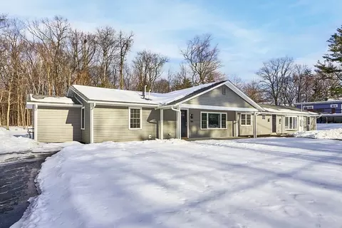 18 Pratt St #A, Lunenburg, MA 01462