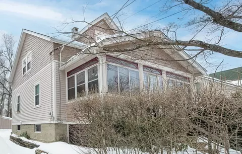 34 High St, Northampton, MA 01062 photo 4