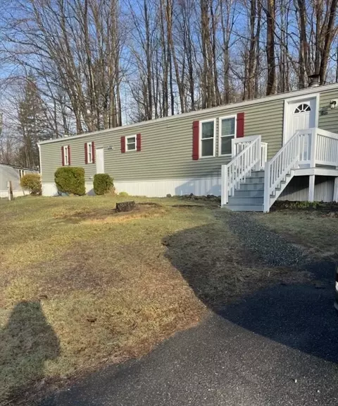 60 Willow Ln, Wales, MA 01081