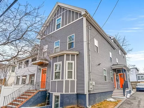 10 Brook St #2, Somerville, MA 02145