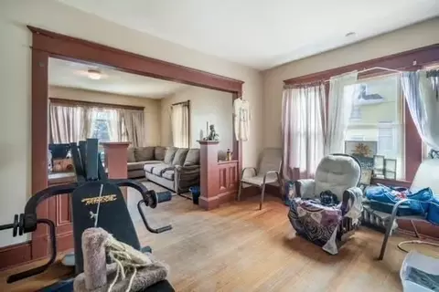 Living - 40-42 Ranney St, Springfield, MA 01108 photo 2 of 4