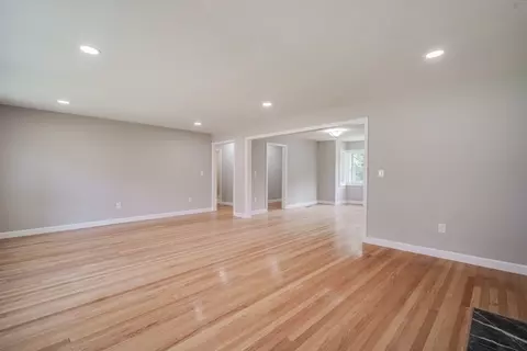 Living - 1424 Plumtree Rd, Springfield, MA 01119 photo 7 of 9