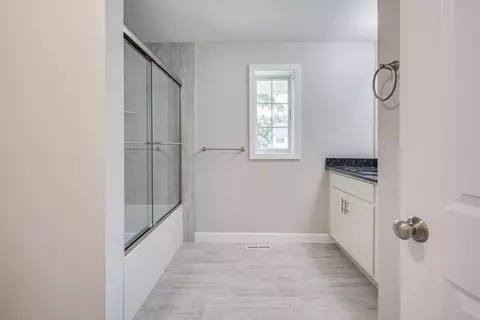 Bath - 1424 Plumtree Rd, Springfield, MA 01119 photo 2 of 2