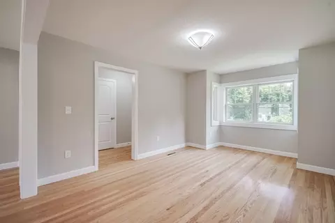 Living - 1424 Plumtree Rd, Springfield, MA 01119 photo 1 of 9