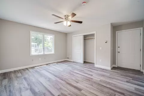 Living - 1424 Plumtree Rd, Springfield, MA 01119 photo 8 of 9