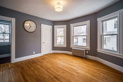58 Bevier St, Springfield, MA 01107 photo 17