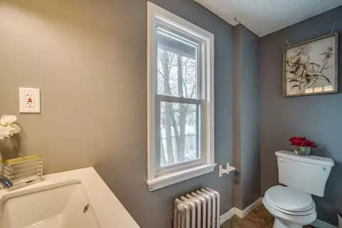58 Bevier St, Springfield, MA 01107 photo 12
