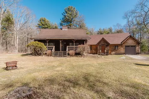 833 Williams St, Dighton, MA 02764