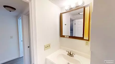 60-62 Pleasant St, Ware, MA 01082 photo 11