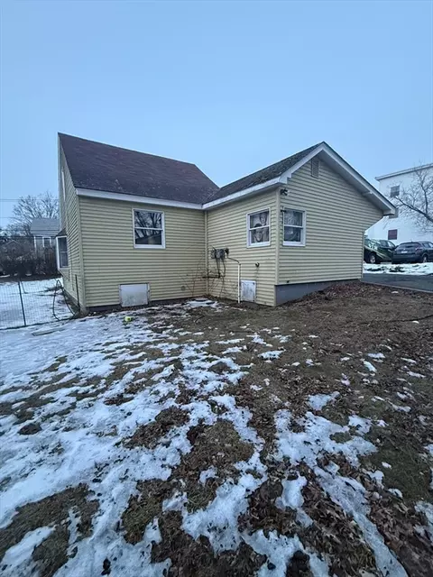 60-62 Pleasant St, Ware, MA 01082 photo 22