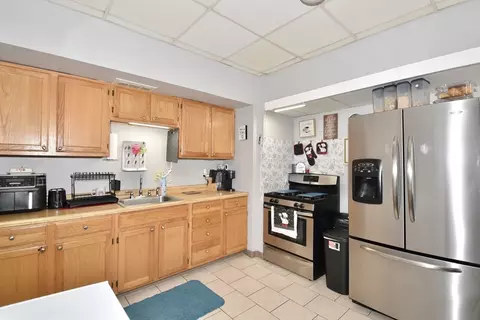 540-542 White St, Springfield, MA 01108 photo 2