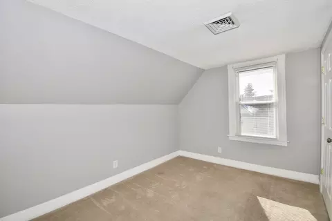 540-542 White St, Springfield, MA 01108 photo 9