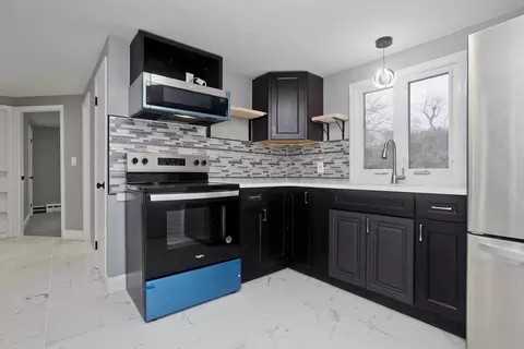 Kitchen - 88 Price St, Springfield, MA 01104 photo 4 of 5
