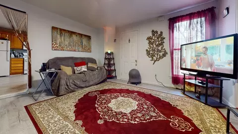 Living - 297 Main, Springfield, MA 01151 photo 1 of 1