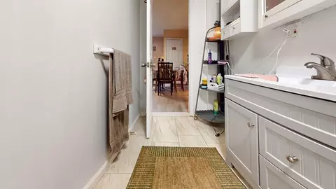 Bath - 297 Main, Springfield, MA 01151 photo 2 of 2