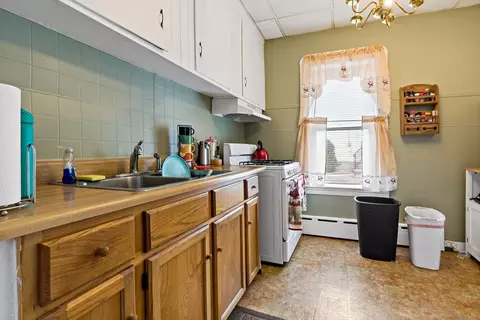 228 Bayview St, Fall River, MA 02724 photo 31