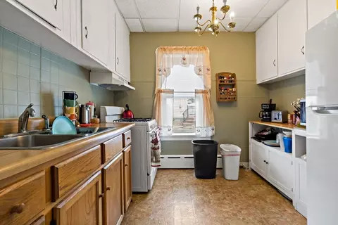 228 Bayview St, Fall River, MA 02724 photo 30