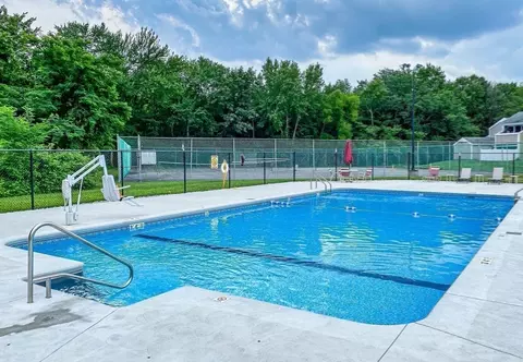 114 Nassau Dr #114, Springfield, MA 01129 photo 24