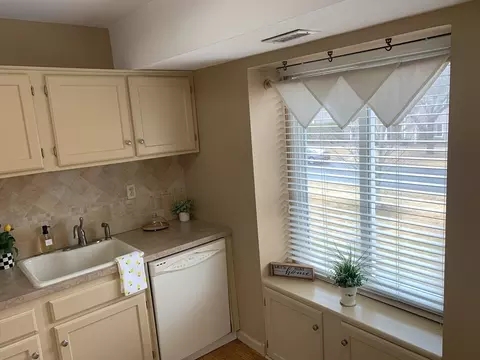 114 Nassau Dr #114, Springfield, MA 01129 photo 7