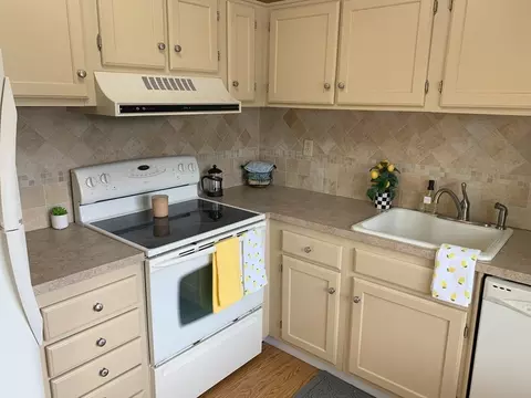 114 Nassau Dr #114, Springfield, MA 01129 photo 11